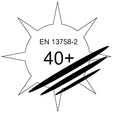 Pictogramme relatif à la norme EN 13758-3 que l'on peut retrouver sur les t-shirts anti-UV pour la randonnée.